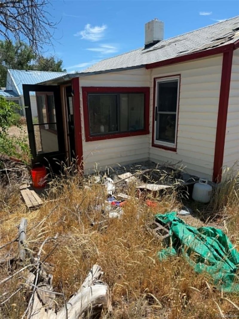 406 Second St, Roggen, CO 80652