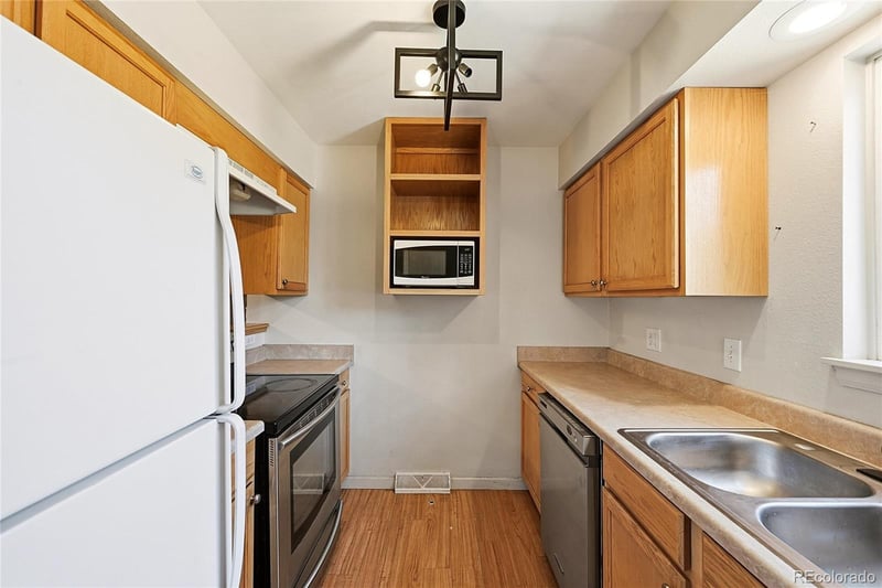976 Coronado Pw #C, Denver, CO 80229