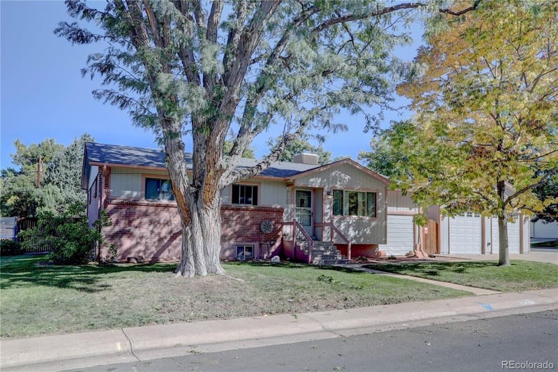 707 W Davies Way, Littleton, CO 80120