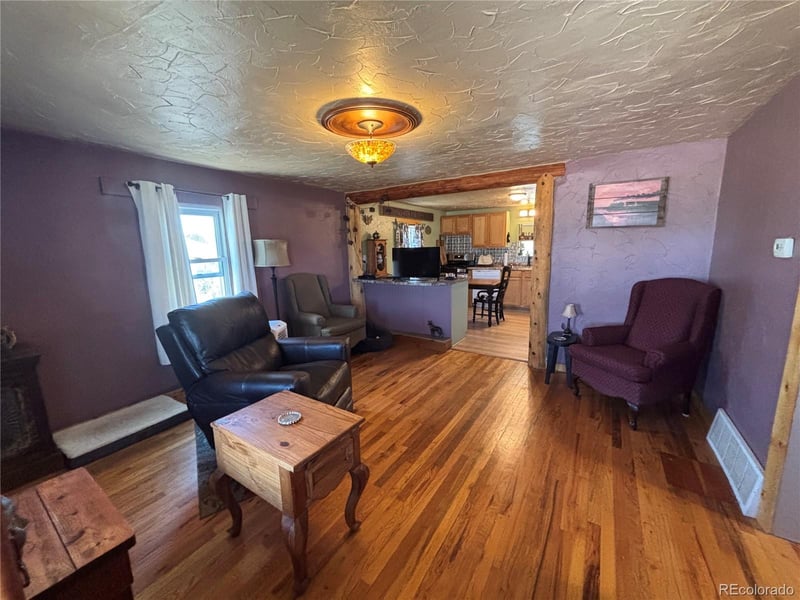 8 Pine St, Colorado Springs, CO 80832