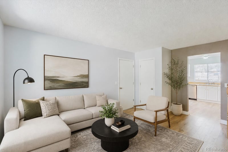 20652 Batavia Dr, Aurora, CO 80011