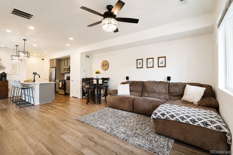 24245 E 41st Ave, Aurora, CO 80019