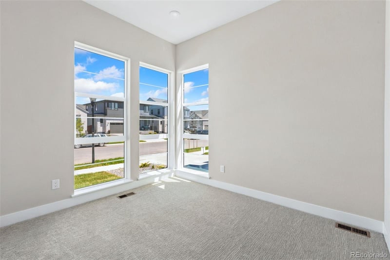 1661 Winter Glow Dr, Windsor, CO 80550