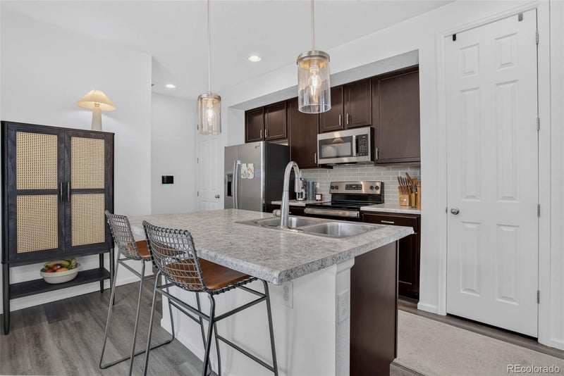 1657 S Andes Way, Aurora, CO 80017