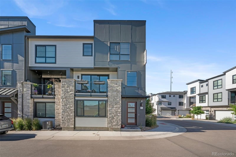 2012 S Holly St #1, Denver, CO 80222