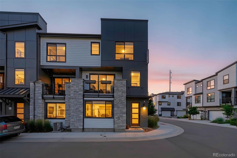 2012 S Holly St #1, Denver, CO 80222