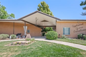 12820 Willow Ln #19, Golden, CO 80401