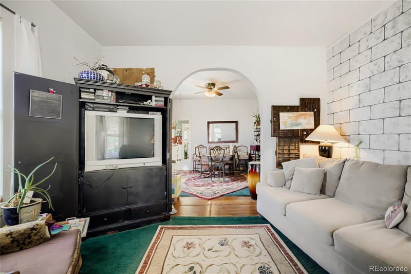 3422 8th Ave, Denver, CO 80204