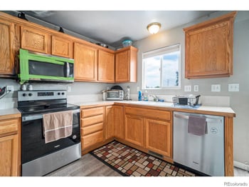2833 W E St, Greeley, CO 80631