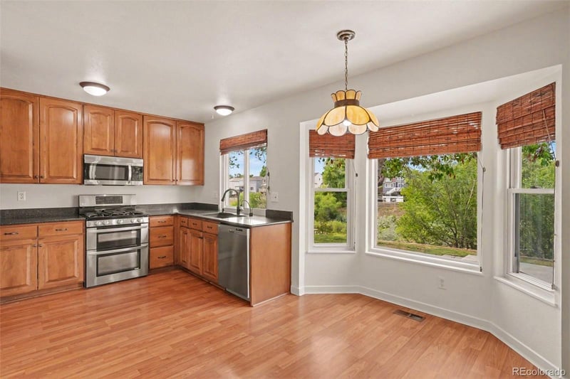 21623 Powers Cir, Aurora, CO 80015