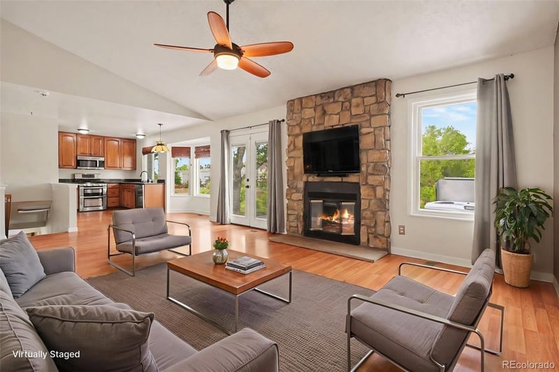 21623 Powers Cir, Aurora, CO 80015