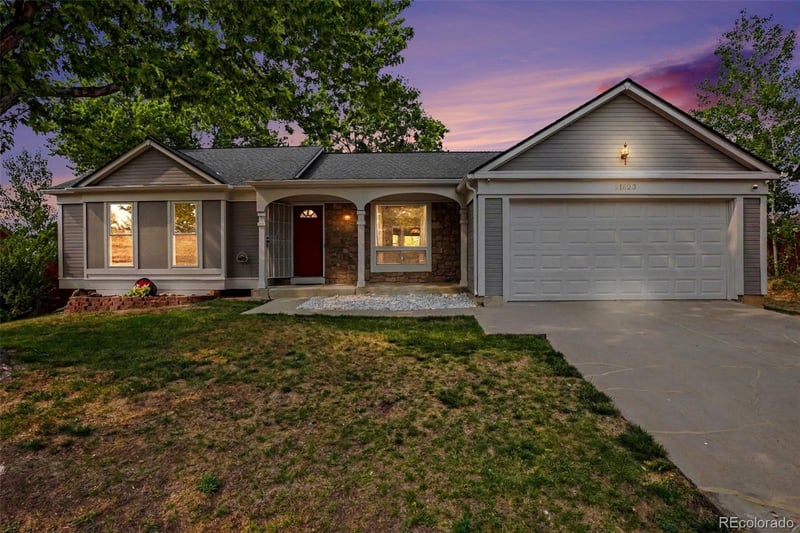 21623 Powers Cir, Aurora, CO 80015