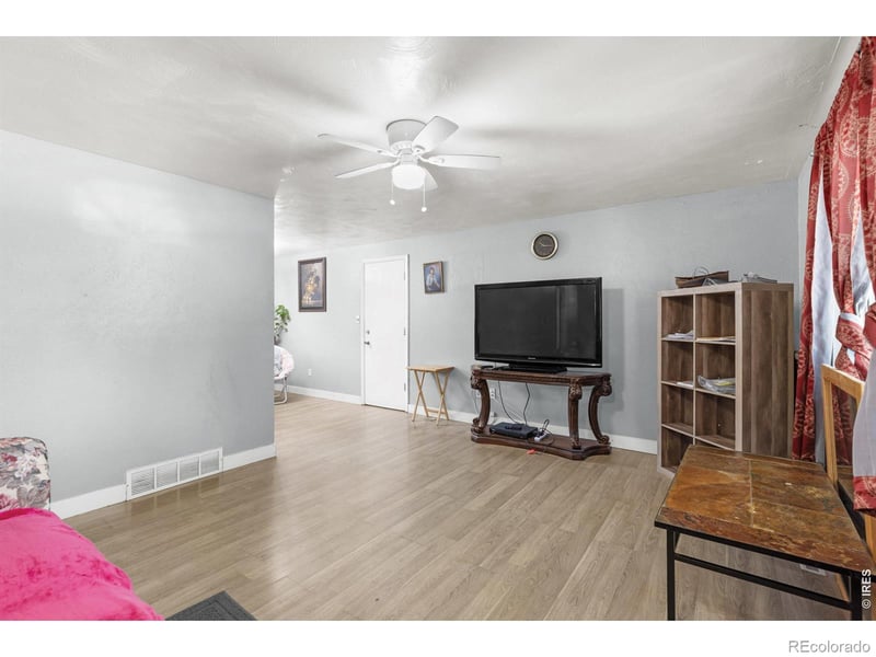 12 Sherman Ct, Longmont, CO 80501