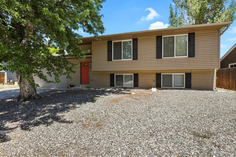 8737 Floyd Dr, Lakewood, CO 80227