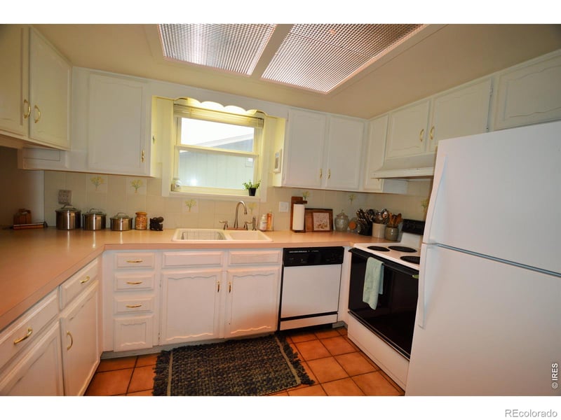 3814 Columbia Dr, Longmont, CO 80503