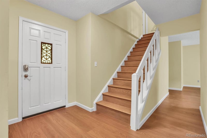 8913 Chenango Ave, Englewood, CO 80111