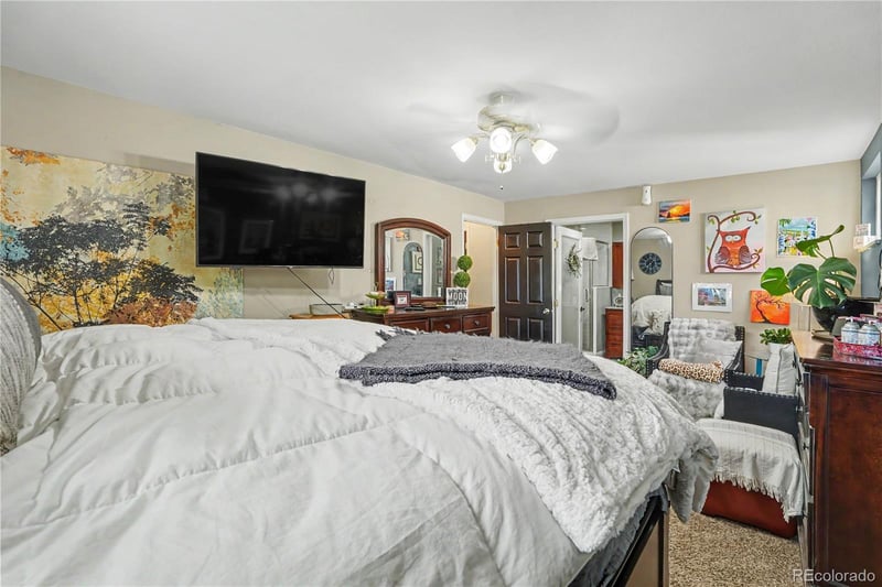 17651 Crestridge Ave, Aurora, CO 80015