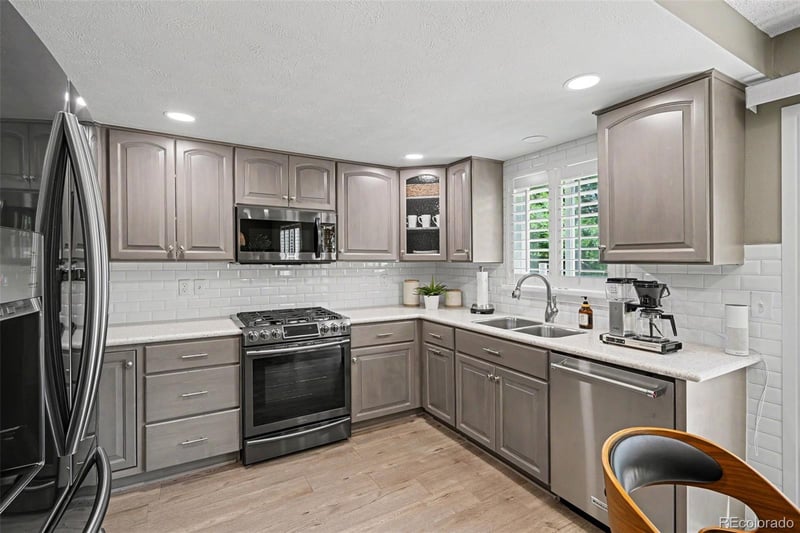 5206 E Costilla Dr, Centennial, CO 80122