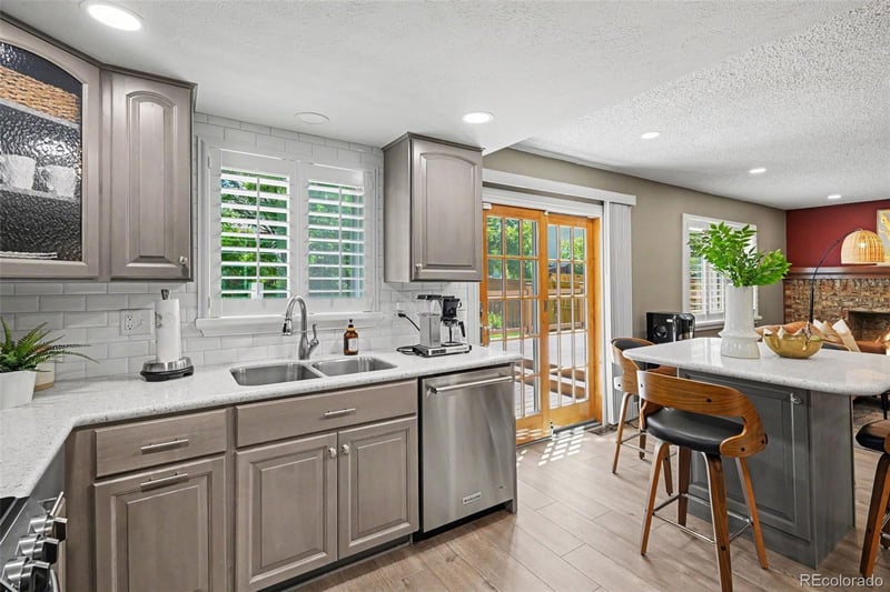 5206 E Costilla Dr, Centennial, CO 80122