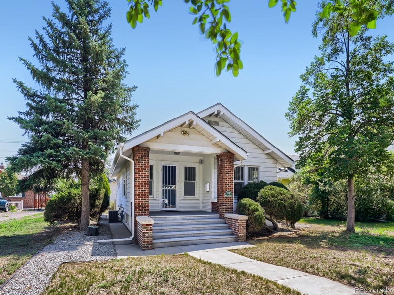 114 5th Ave, Brighton, CO 80601
