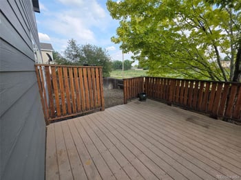 16556 E Phillips Ln, Englewood, CO 80112