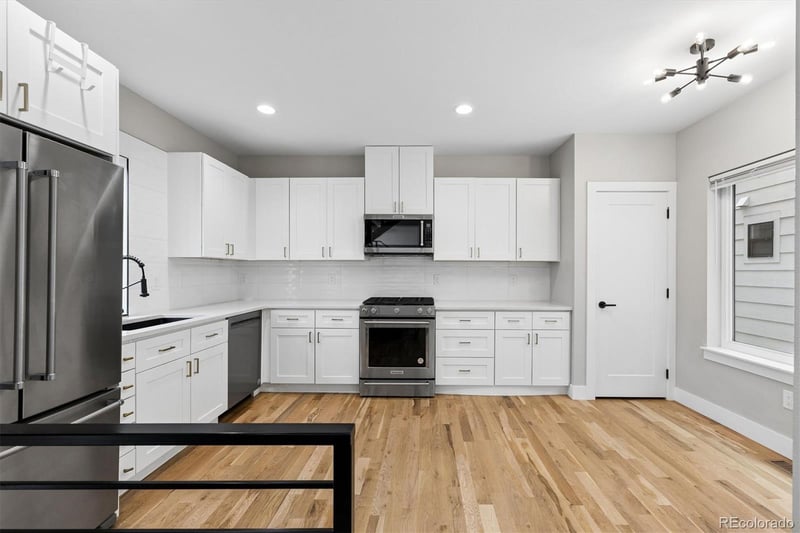 2147 Bellaire St, Denver, CO 80222