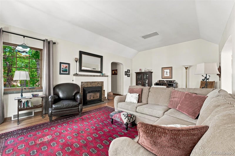 2318 Albion St, Denver, CO 80207