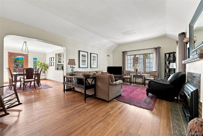 2318 Albion St, Denver, CO 80207
