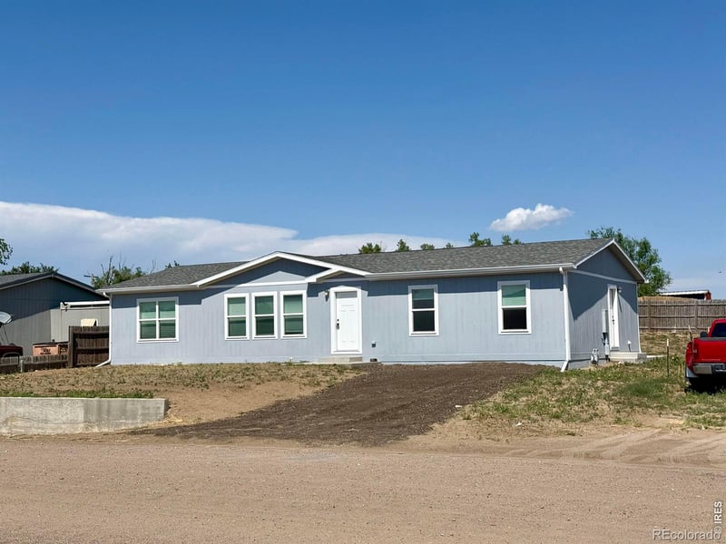 114 High St, Wiggins, CO 80654