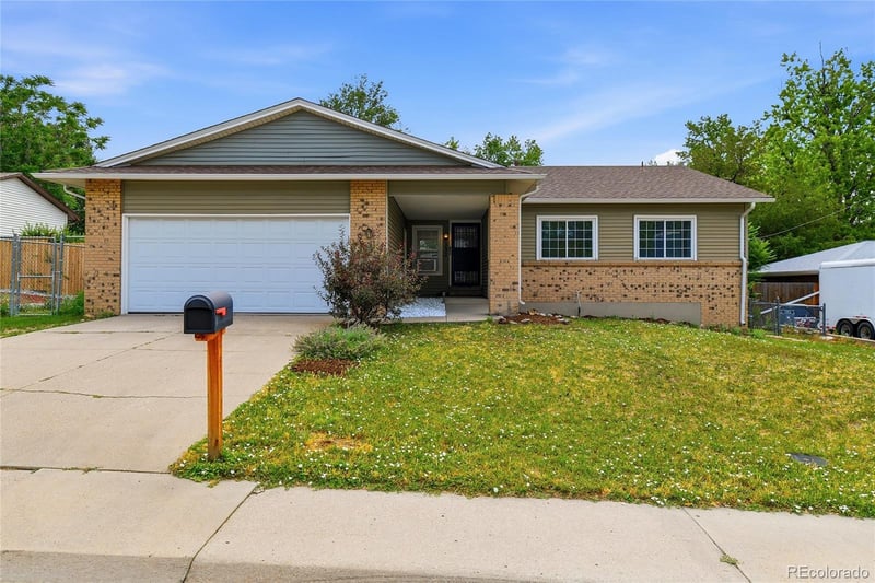 6332 Depew St, Arvada, CO 80003