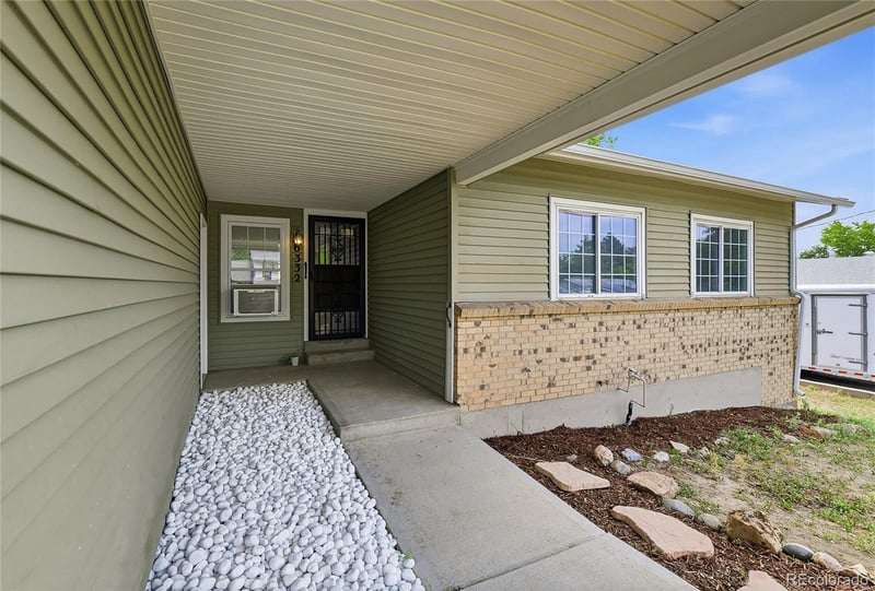 6332 Depew St, Arvada, CO 80003