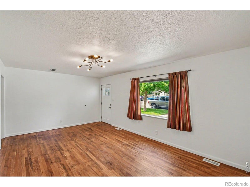 1008 34th Ave, Greeley, CO 80634