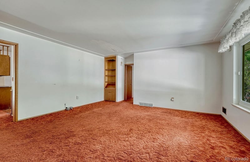 8350 Ammons St, Littleton, CO 80128