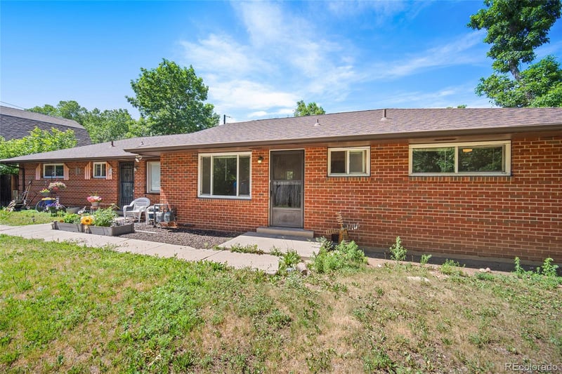 124 Cheyenne Rd, Colorado Springs, CO 80906