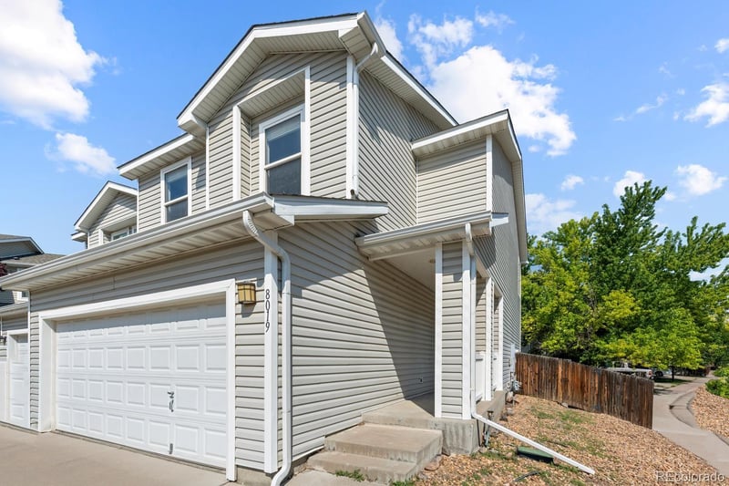 8019 Kittredge Ct, Englewood, CO 80112