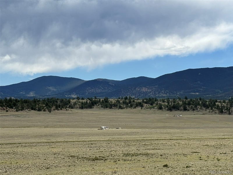 2069 Oxford Dr, Hartsel, CO 80449