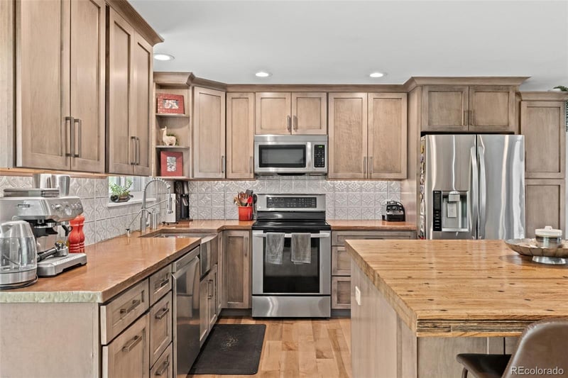 5553 Maggie Ln, Evergreen, CO 80439
