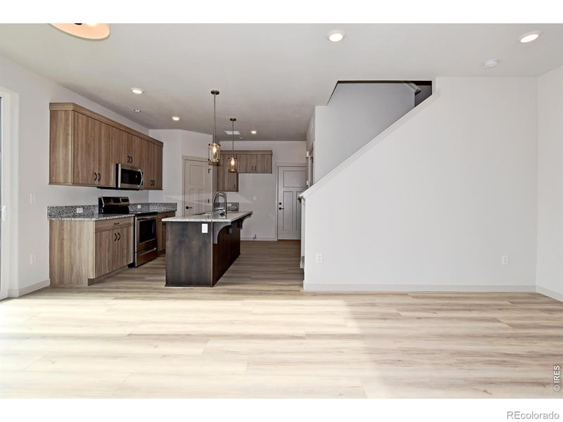 533 10th St, Berthoud, CO 80513
