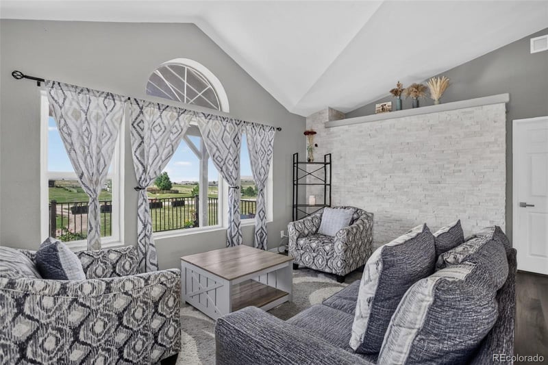 6528 Bow Meadows Dr, Elizabeth, CO 80107