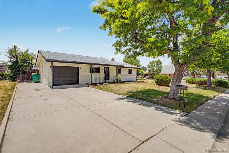 11756 Virginia Pl, Aurora, CO 80012