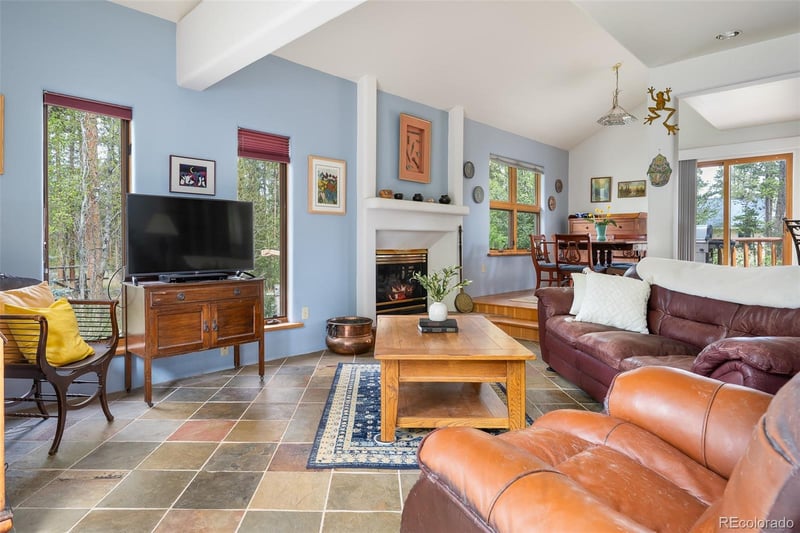 201 Hughes Ave, Fraser, CO 80442