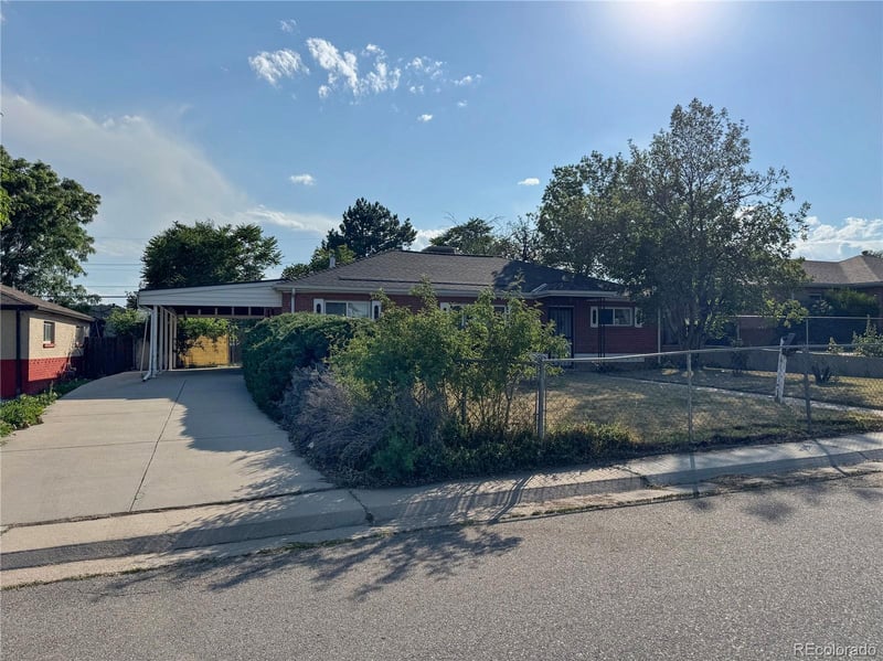 9371 Nagel Dr, Denver, CO 80229