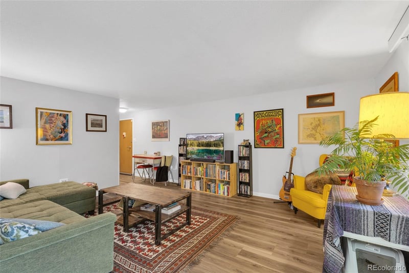1085 Lafayette St #204, Denver, CO 80218