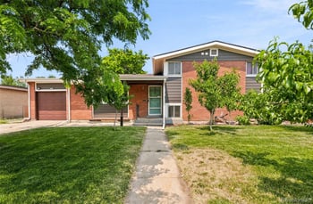 3233 Troy St, Aurora, CO 80011