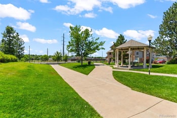 18611 E Water Dr #E, Aurora, CO 80013
