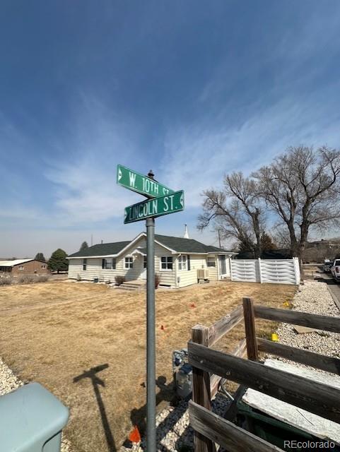 1012 Lincoln St, Wray, CO 80758