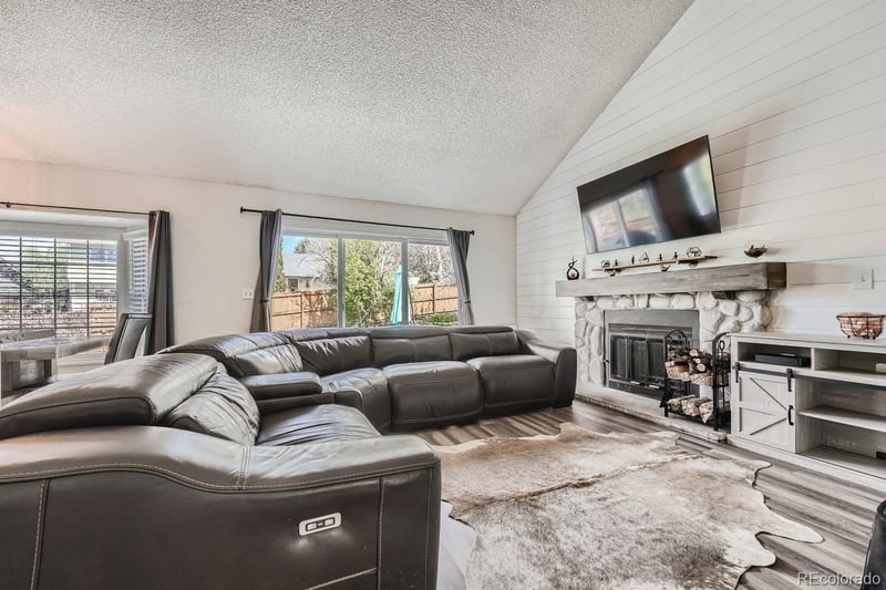 5954 S Netherland Cir, Centennial, CO 80015