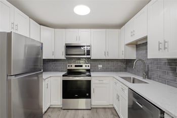 795 S Alton Way #2A, Denver, CO 80247