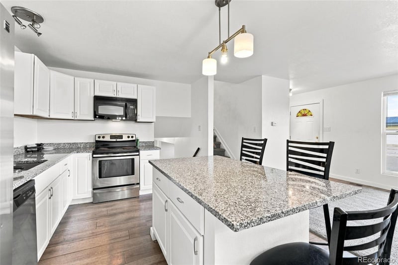 4991 Upton Ct, Denver, CO 80239