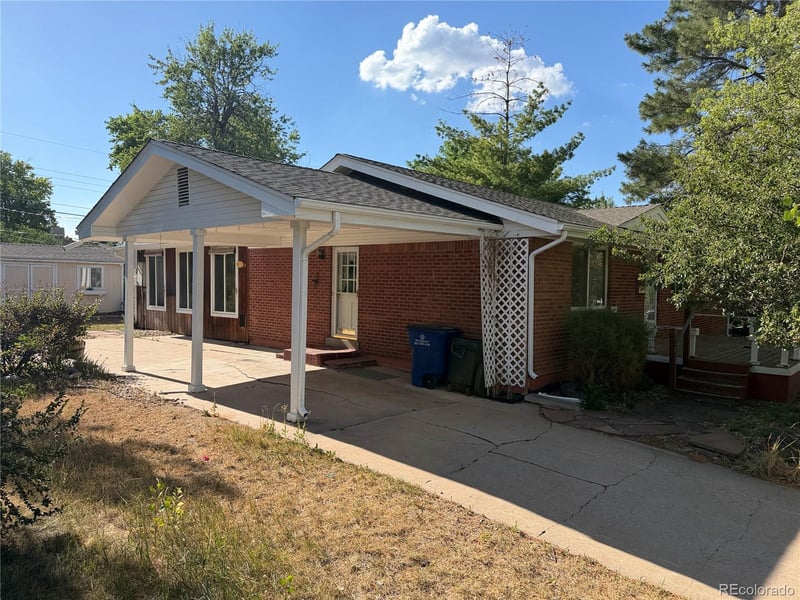 6621 S Logan St, Littleton, CO 80121